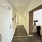 Geräumiges Mit Xxl Leinwand I Parkplatz I Wifi Apartment Bochum