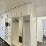 Geräumiges Mit Xxl Leinwand I Parkplatz I Wifi *