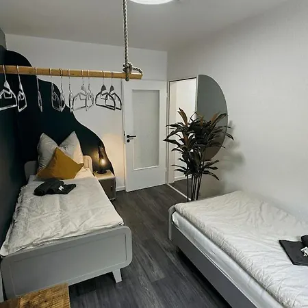 Appartement Geraeumiges Mit Xxl Leinwand I Parkplatz I Wifi