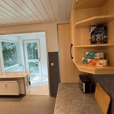 Geraeumiges Mit Xxl Leinwand I Parkplatz I Wifi * 보훔