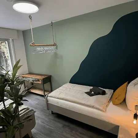 아파트 Geraeumiges Mit Xxl Leinwand I Parkplatz I Wifi