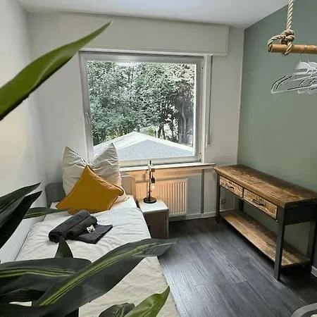 아파트 Geraeumiges Mit Xxl Leinwand I Parkplatz I Wifi