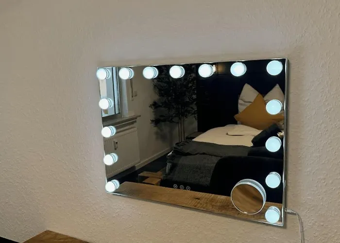 Geraeumiges Mit Xxl Leinwand I Parkplatz I Wifi Appartement Bochum