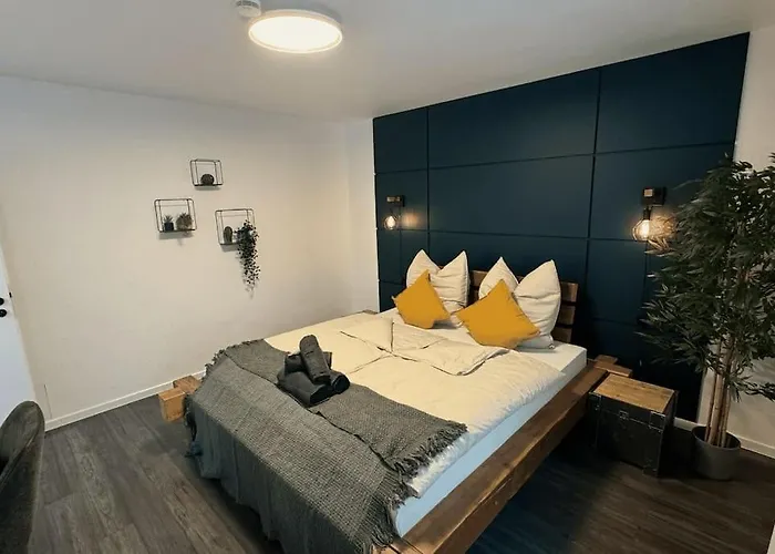 Appartement Geraeumiges Mit Xxl Leinwand I Parkplatz I Wifi *