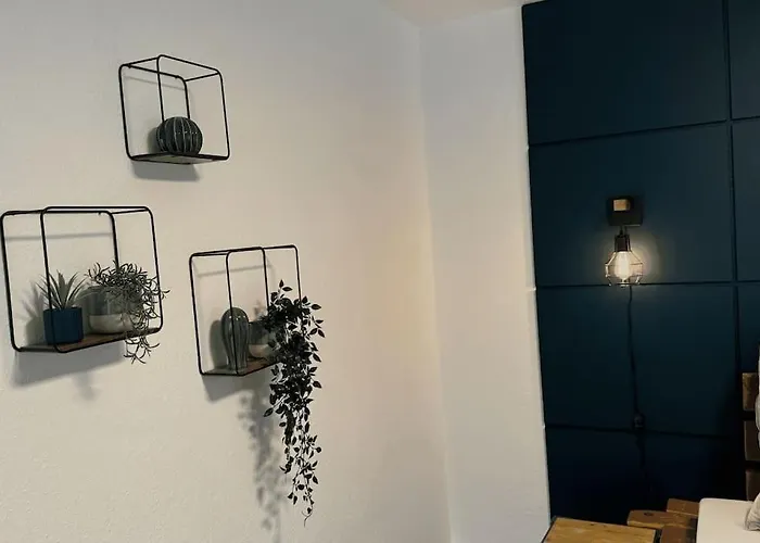 アパート Geraeumiges Mit Xxl Leinwand I Parkplatz I Wifi