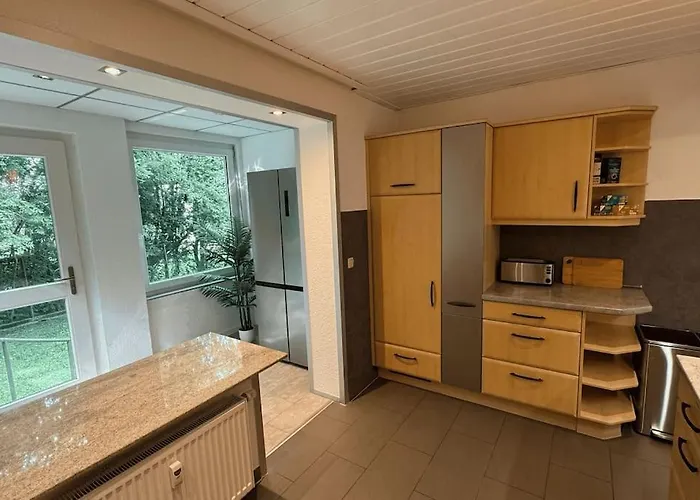 Appartement Geraeumiges Mit Xxl Leinwand I Parkplatz I Wifi *