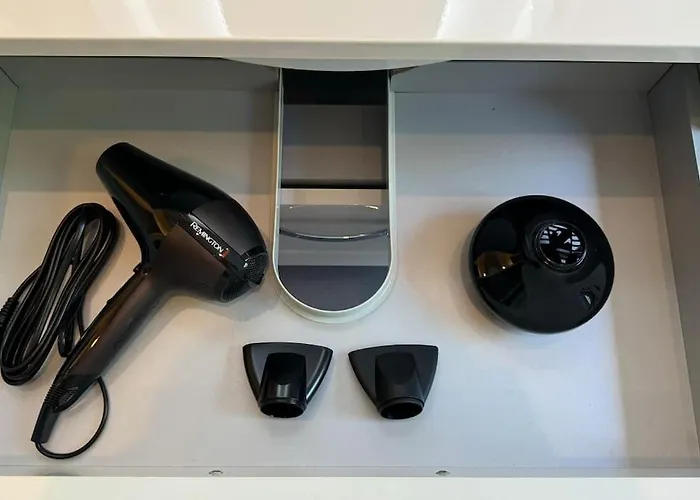 アパート Geraeumiges Mit Xxl Leinwand I Parkplatz I Wifi ボーフム